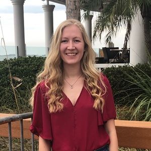 Meet your Posher, Kayla